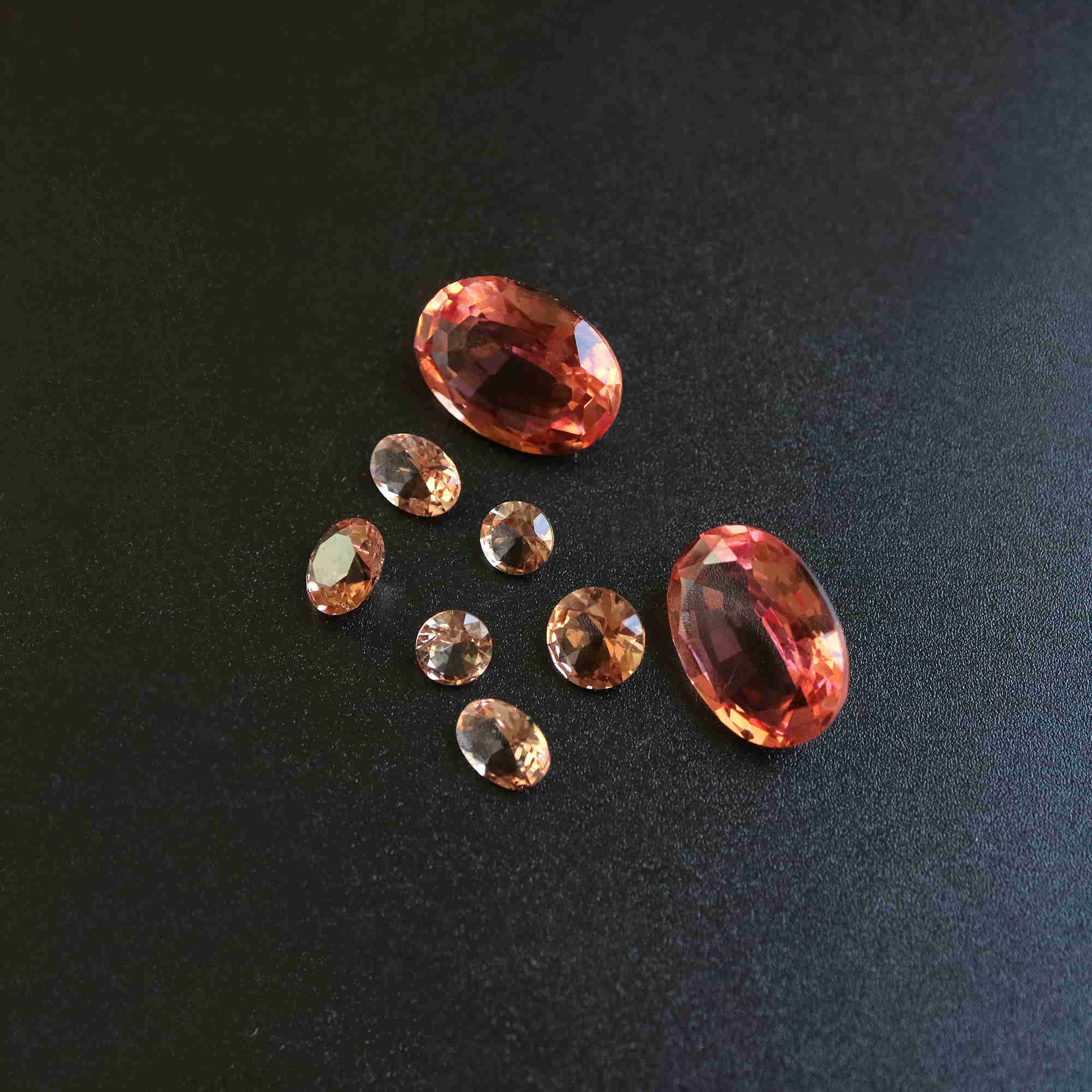 1Pcs Multiple Size Round Oval Faceted Sharp Back Cabochon Lab Created Diaspore Zultanite Color Change Loose Gemstone DIY Fine Jewelry Supplies 4160025 - Click Image to Close